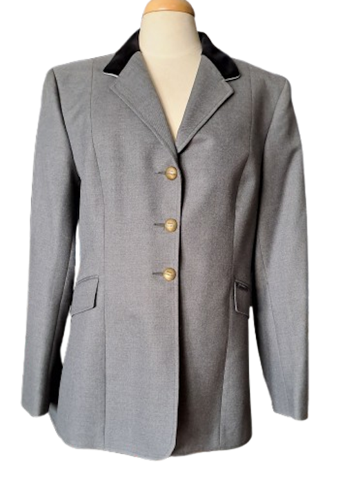 Damen- Reit- Jacket von John Whitaker mit einem hohen Anteil an Schurwolle in Größe 36