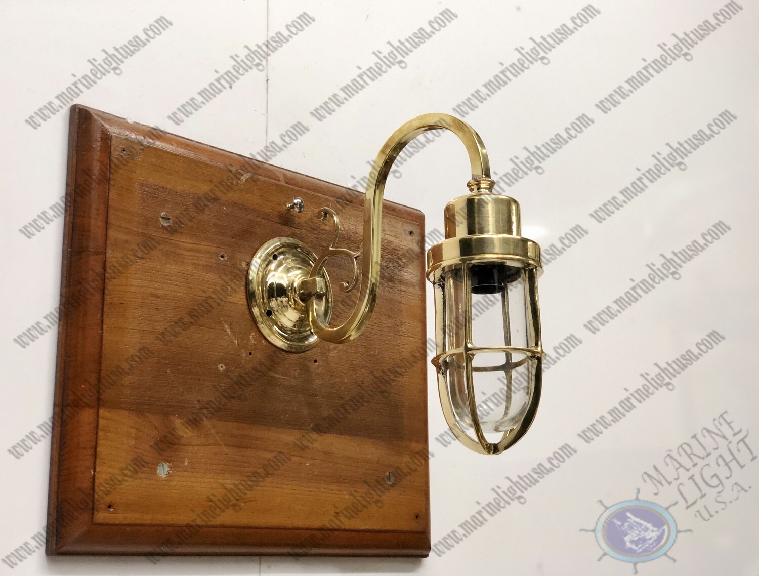 Maritime Home Decoration Indoor/Outdoor Nautical Arched Solid Brass Wall Swan Passage Bulkhead Light