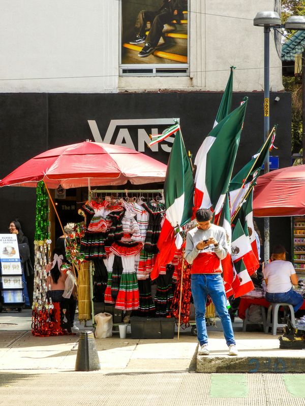 Echoes of Mexico for chamber ensemble with parts - Sheet music download