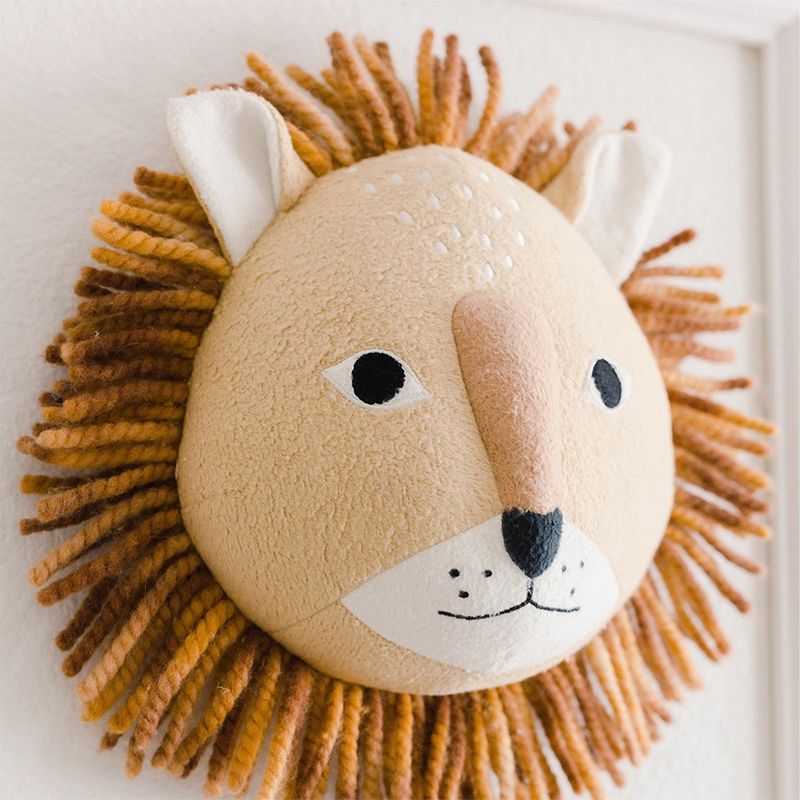 Lion Plush Head Wall Décor