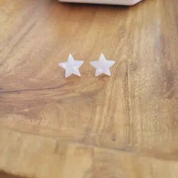 Star Studs  | Pearly White