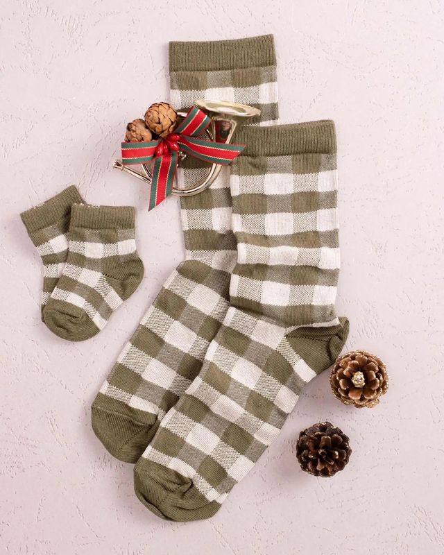 Buffalo Check Socks in Olive