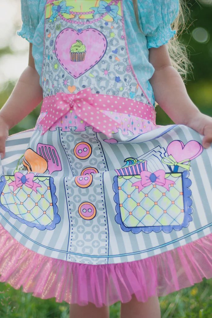 Color-An-Apron (Size 4-6y)