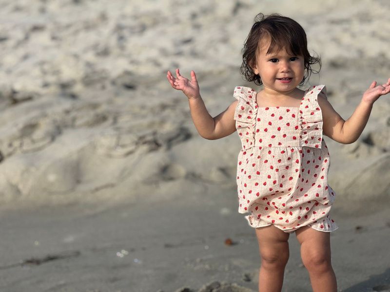 Ellie Set (2 piece set) | Oatmeal Strawberries