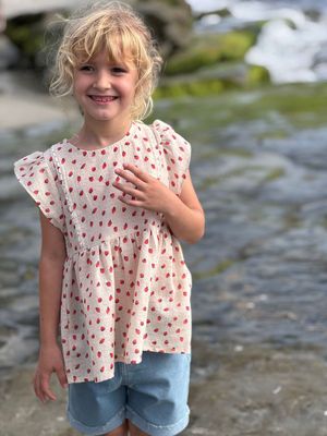 Giselle Top | Oatmeal Strawberries