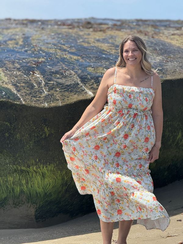 Nancy Dress (Women's) | Retro Roses