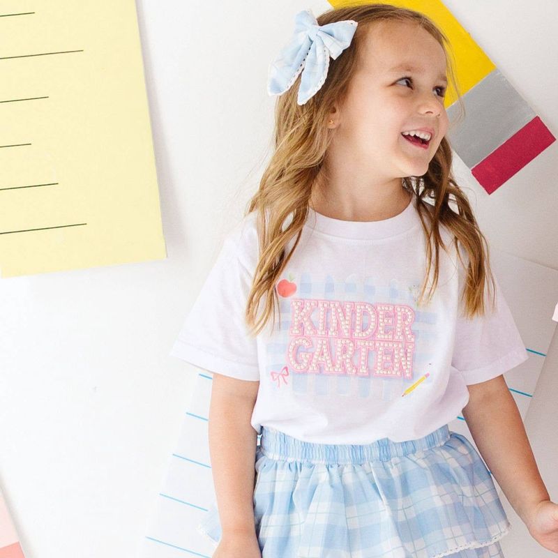 KINDERGARTEN Pearl Patch Short Sleeve T-Shirt