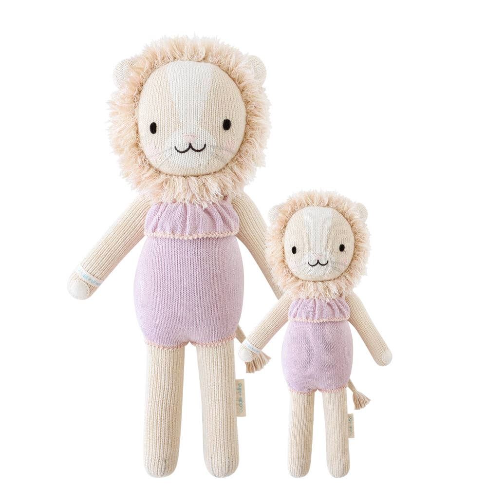 Savannah the Lion | gives 10 meals, Size: little - 13"