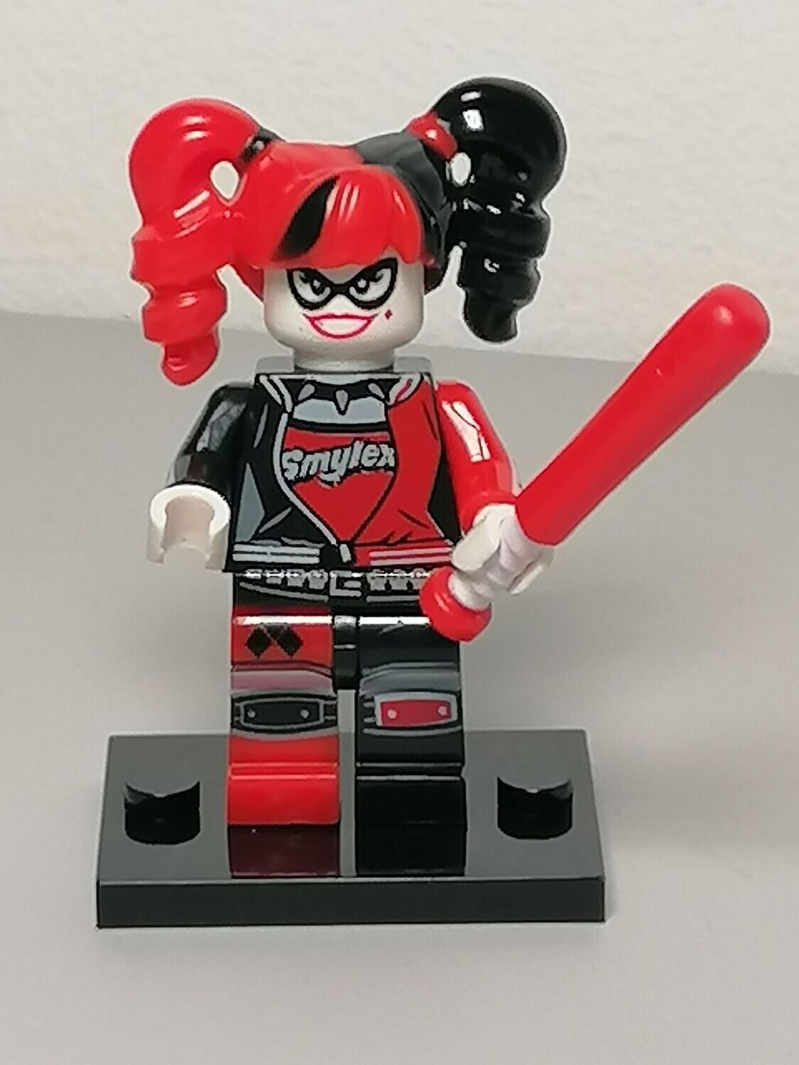 Harley Quinn Minifigure From Suicide squad