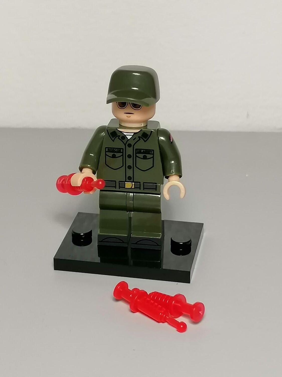 Captain America Minifigure soldier disguise version