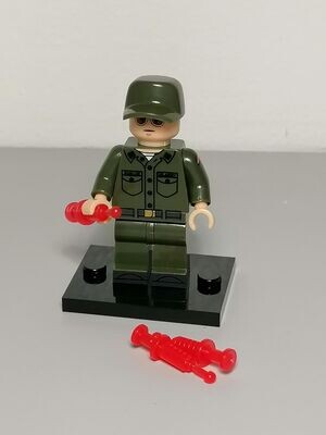 Captain America Minifigure soldier disguise version