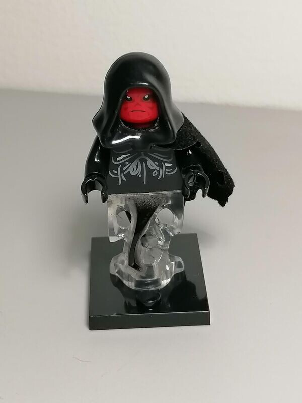 Red skull  Minifigure From Marvel