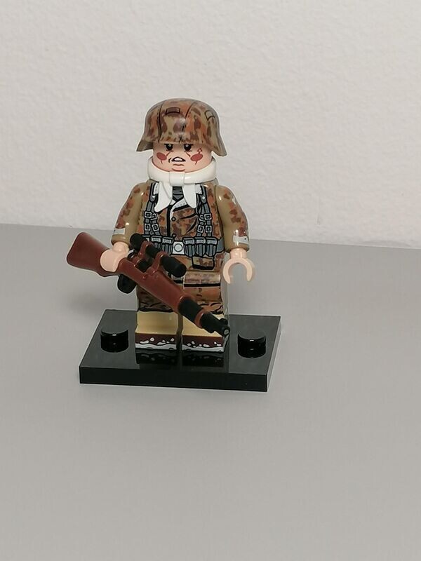 WW2 German panzergrenadier minifigure