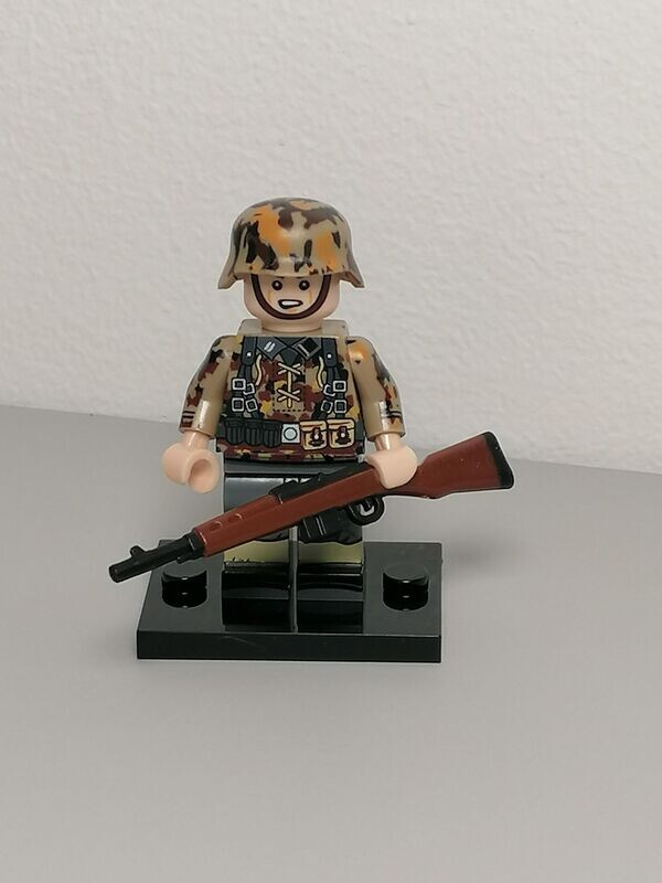 WW2 German panzergrenadier minifigure