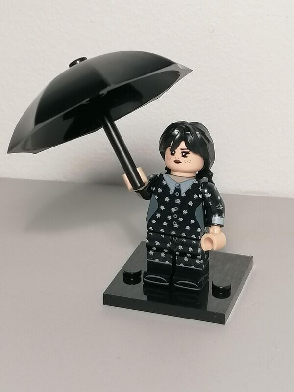 Wednesday minifigure from horror serie Adam's family.
​