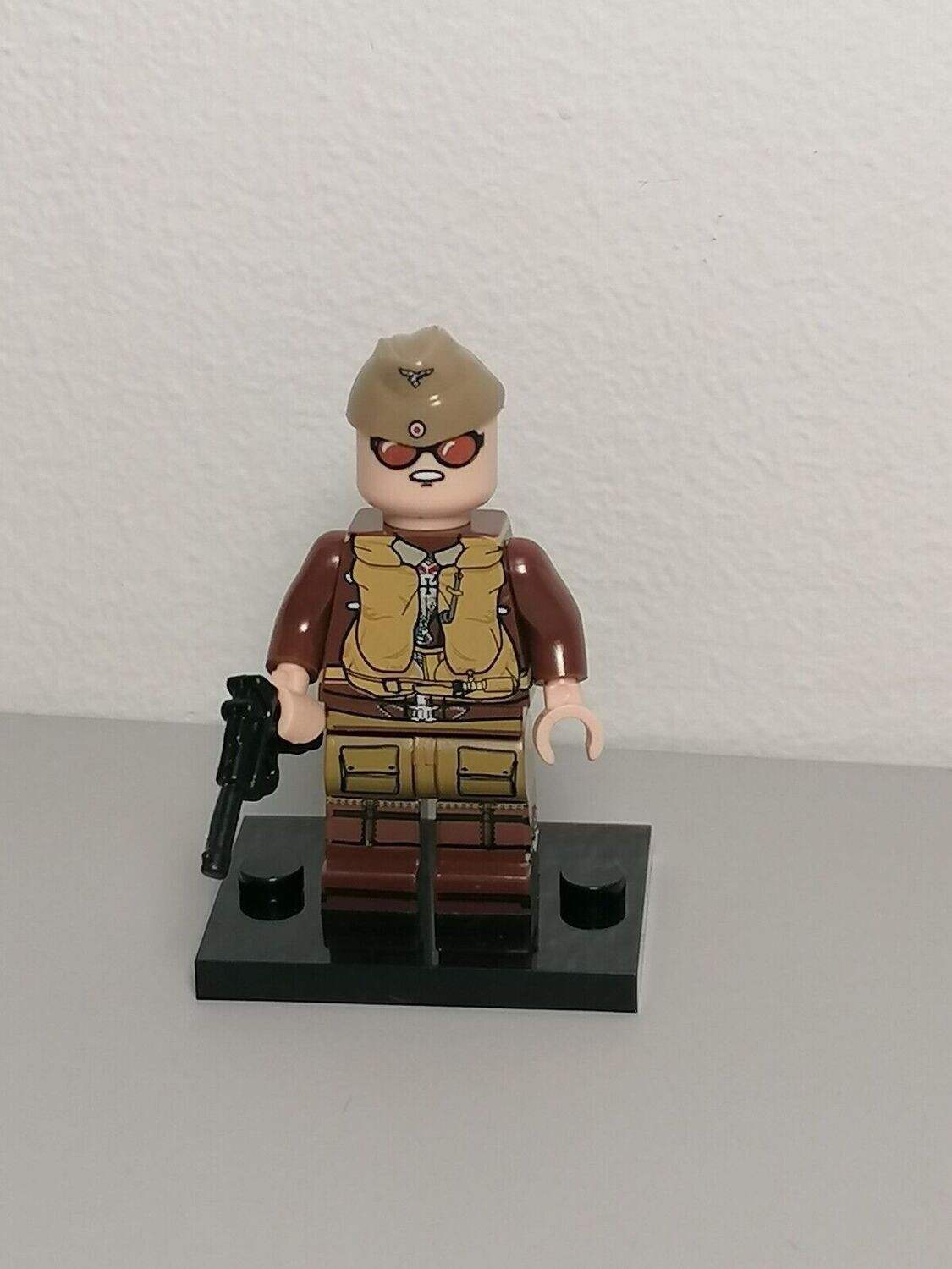 WW2 German Africa Korps Pilot minifigure