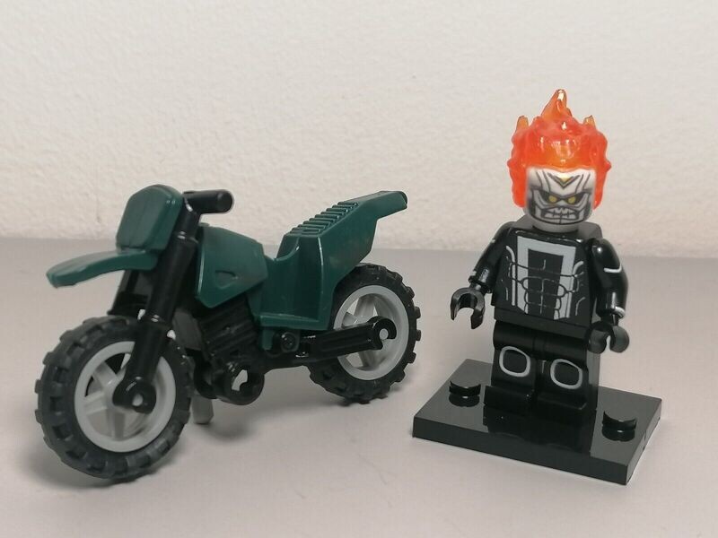 Ghost Rider minifigure version Jumping