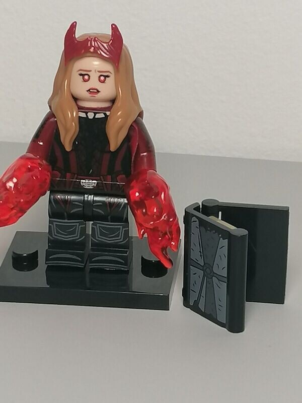 Wanda minifigure From Marvel X-men