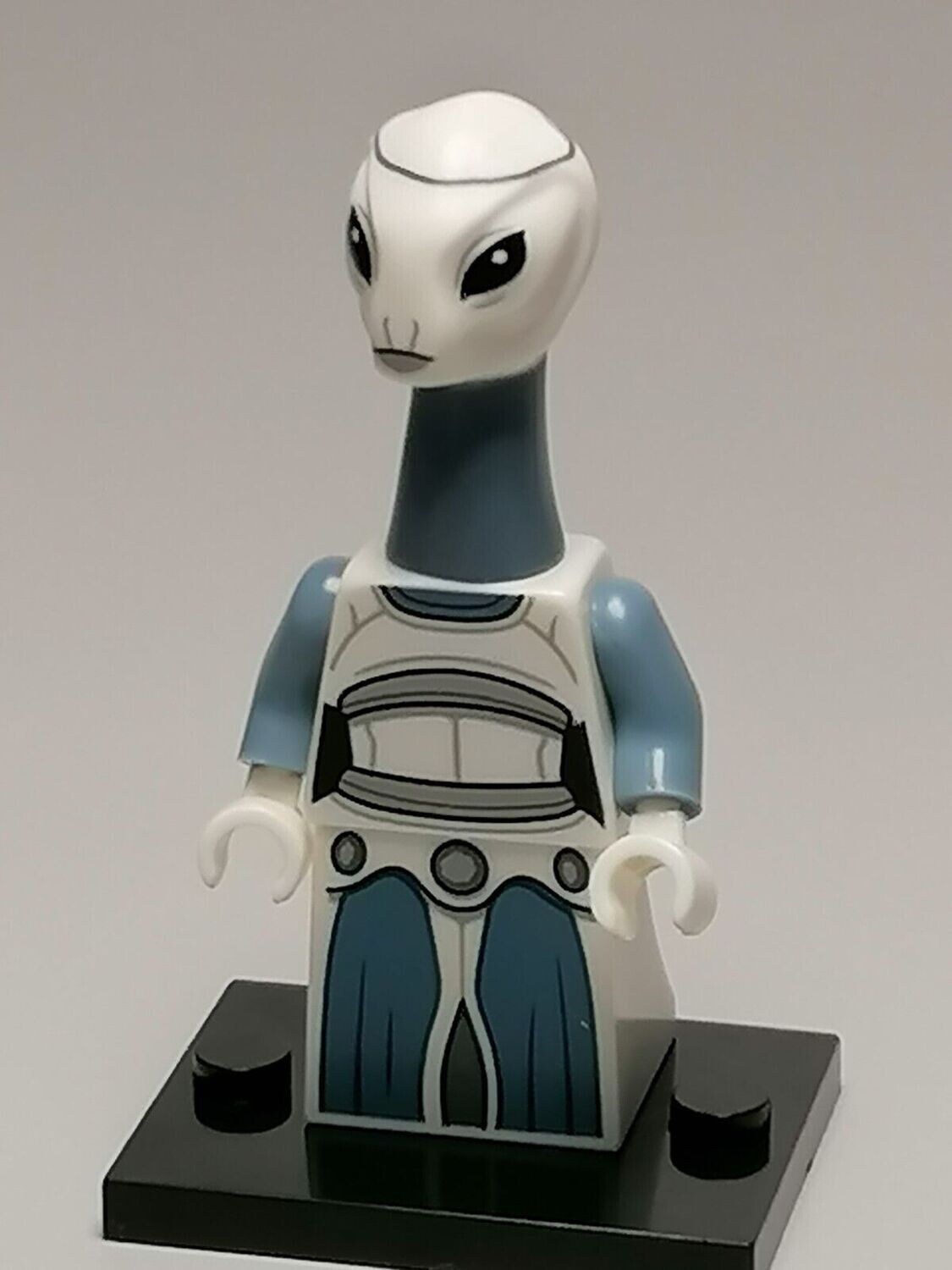 Star Wars Kaminoan minifigure from Bad Watch