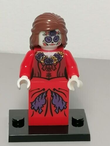 Santa Muerte minifigure