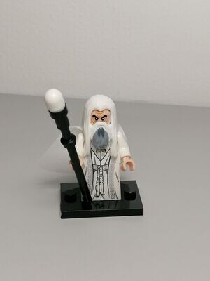 White Wizard minifigure from LOTR