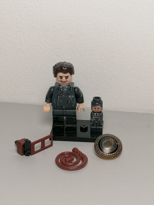 Indiana Jones minifigure German officer disguise