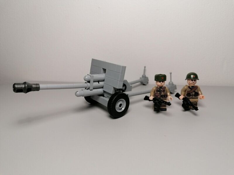 WW2 Russian canon with minifigures