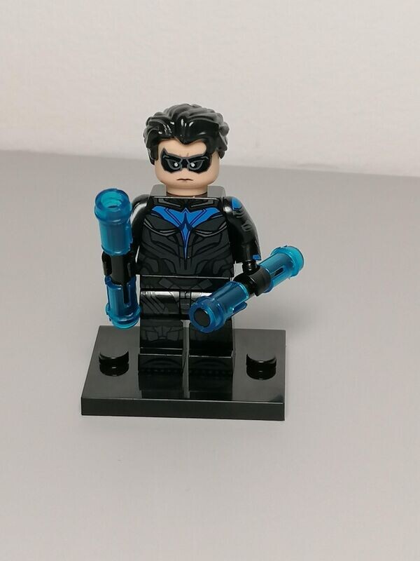 Nightwing minifigure Dick Grayson from Boy Wonder