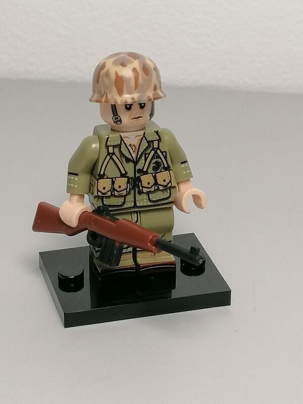 WW2 US soldier minifigure