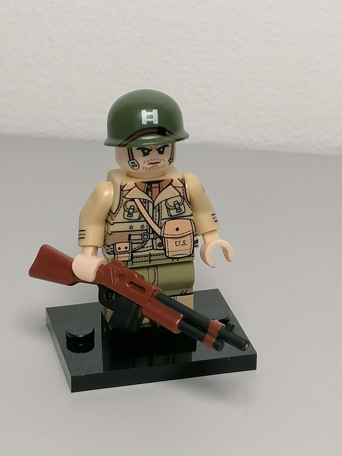 WW2 US soldier minifigure