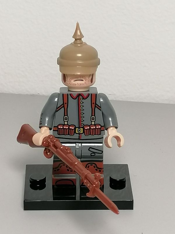 WW1 Prussian soldier minifigure