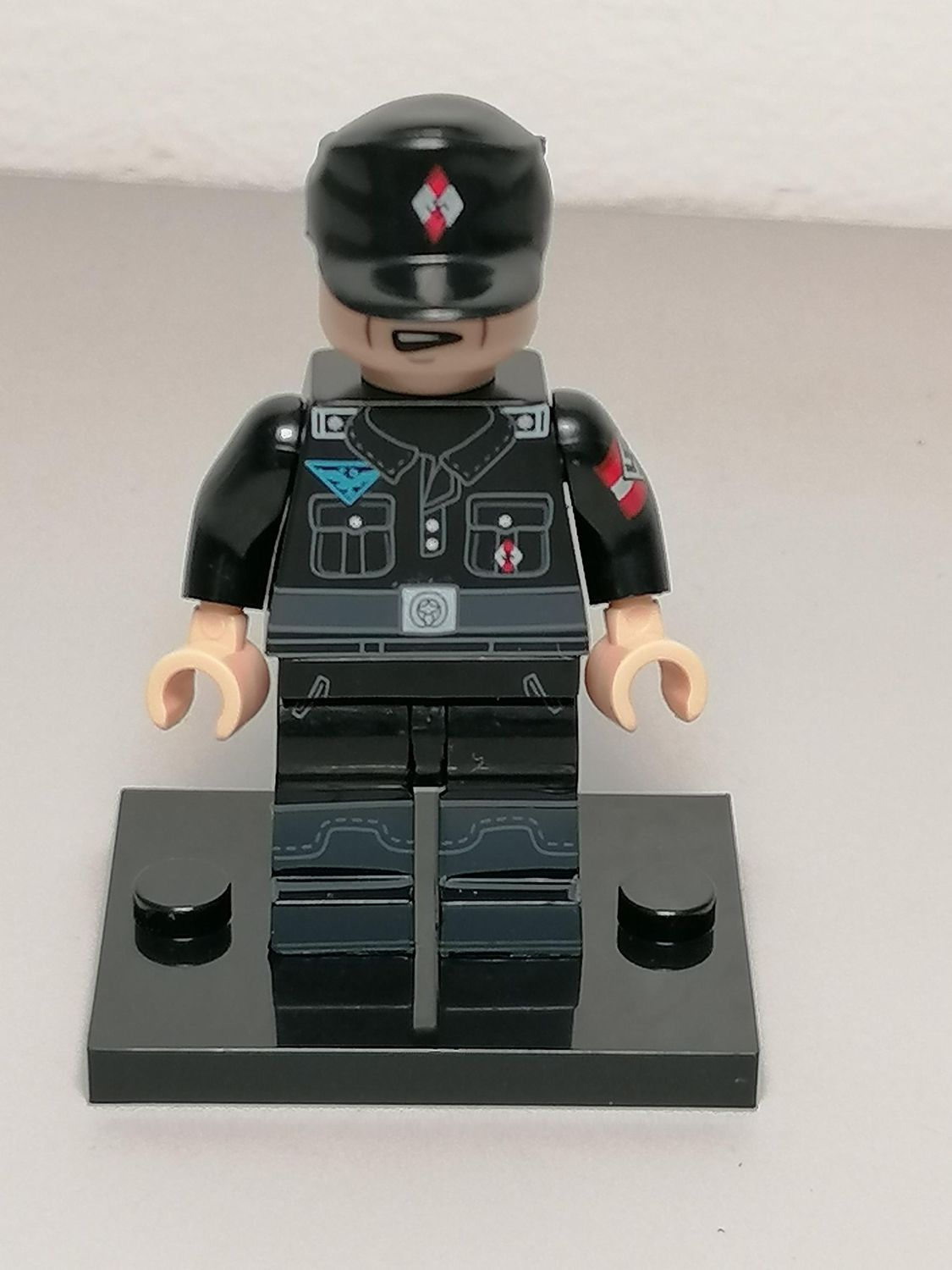 WW2 German  Hitlerjugend soldier Minifigure