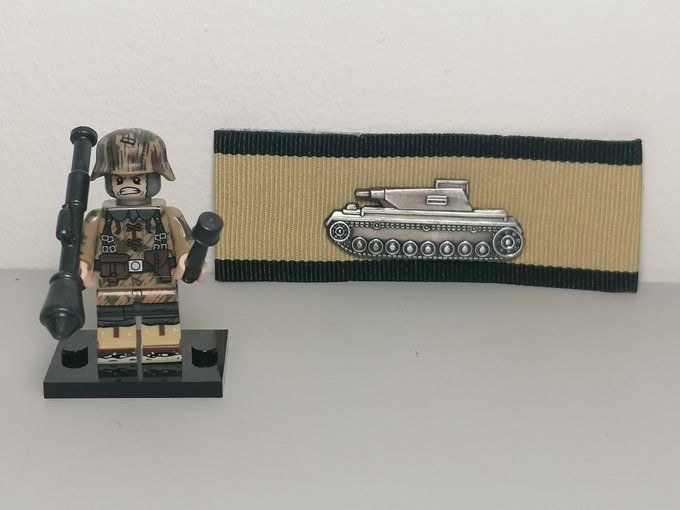WW2 Panzer grenadier minifigure with arm patch