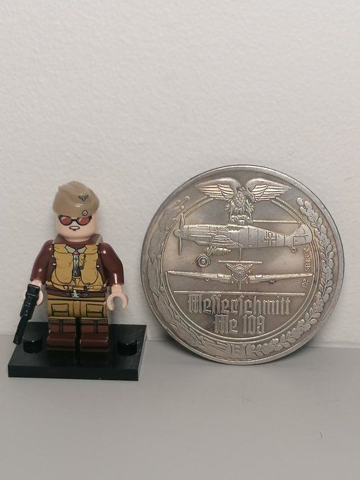 WW2 Afrika Korps pilot minifigure with coin