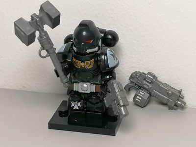 Warhammer minifigure  space marines Black templars