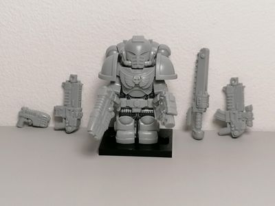 Warhammer minifigure  space marines no colour armour