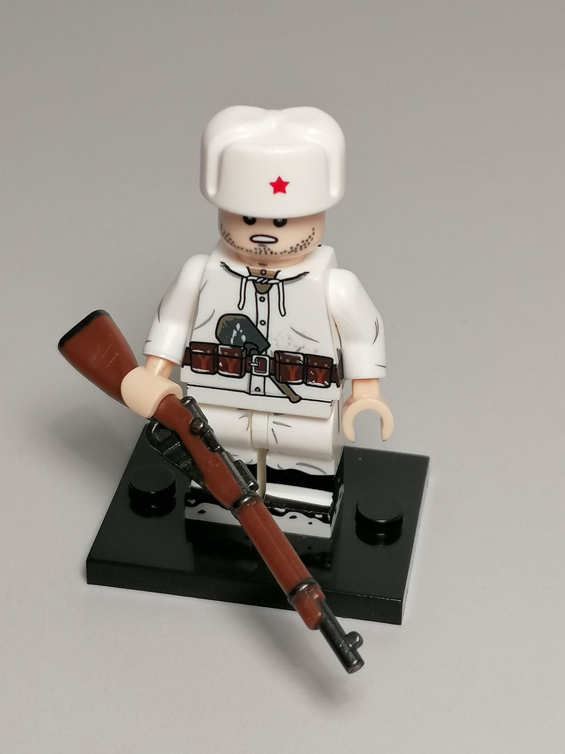 WW2 Soviet Soldier minifigure winter version