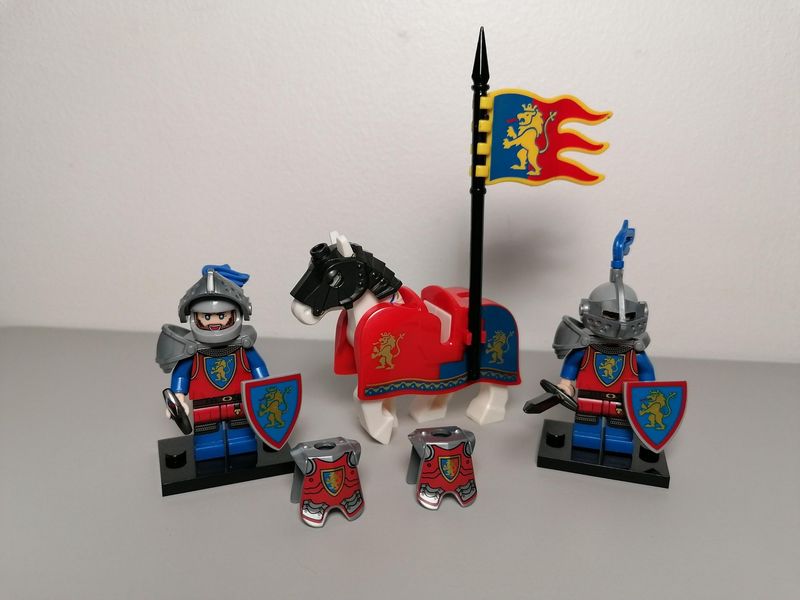 Medieval minifigure Pack For Castle Diorama Lion Hearts Faction