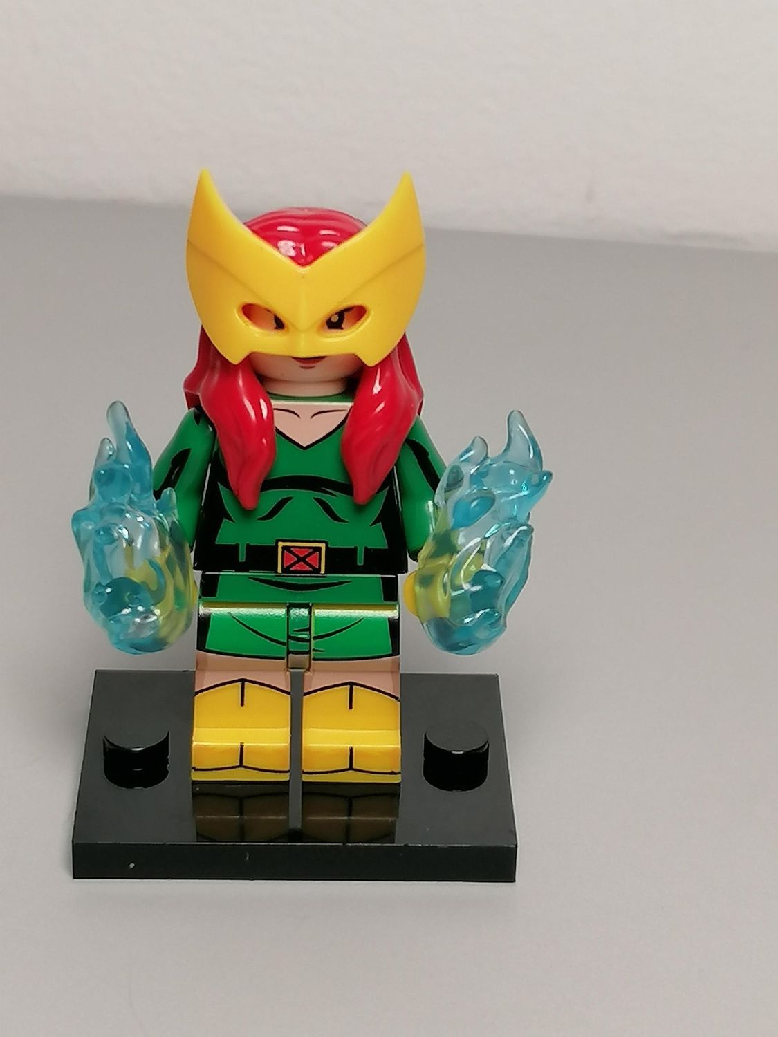 Wanda minifigure X-men Vintage version Marvel