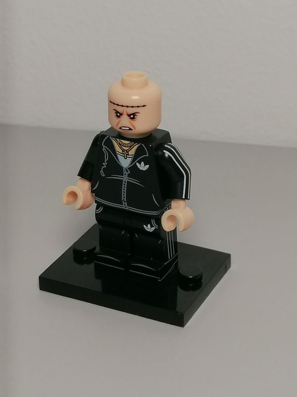 Urban Hooligans minifigure