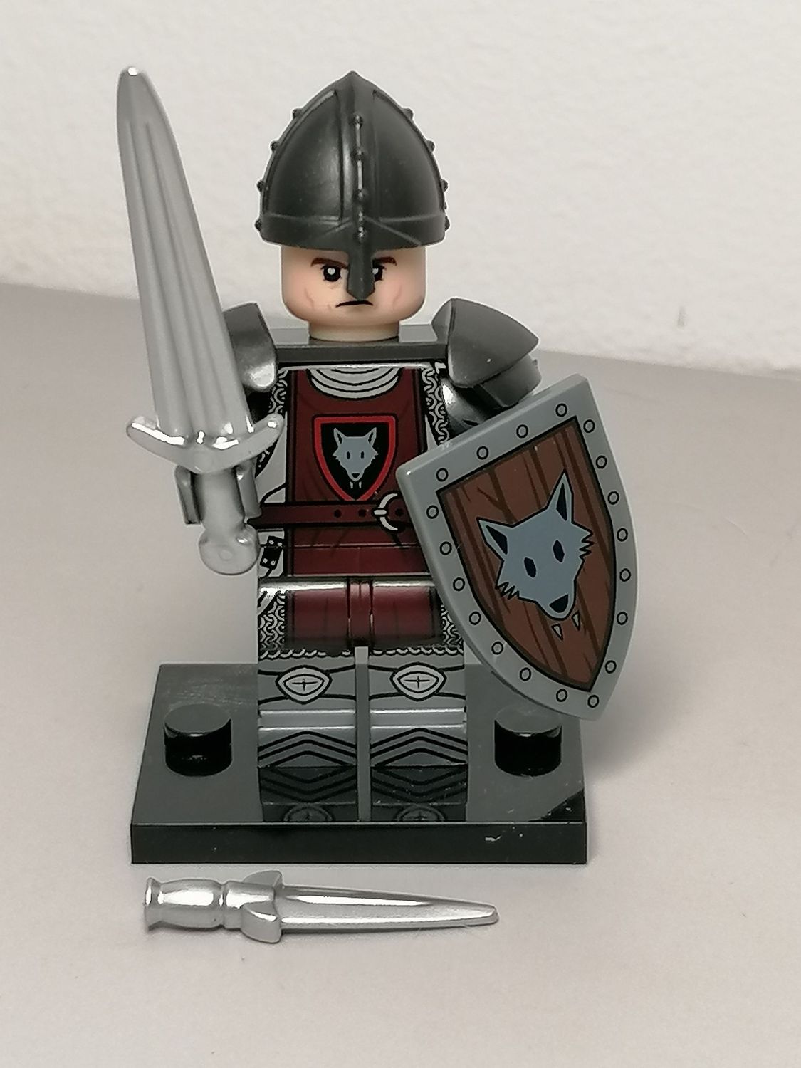 Medieval Soldier minifigure Wolfpack faction