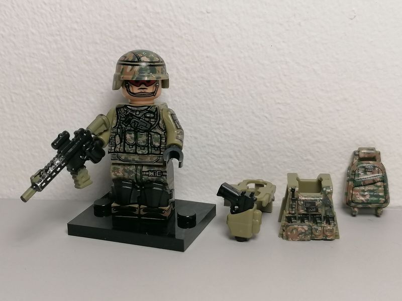 US military minifigure deluxe version