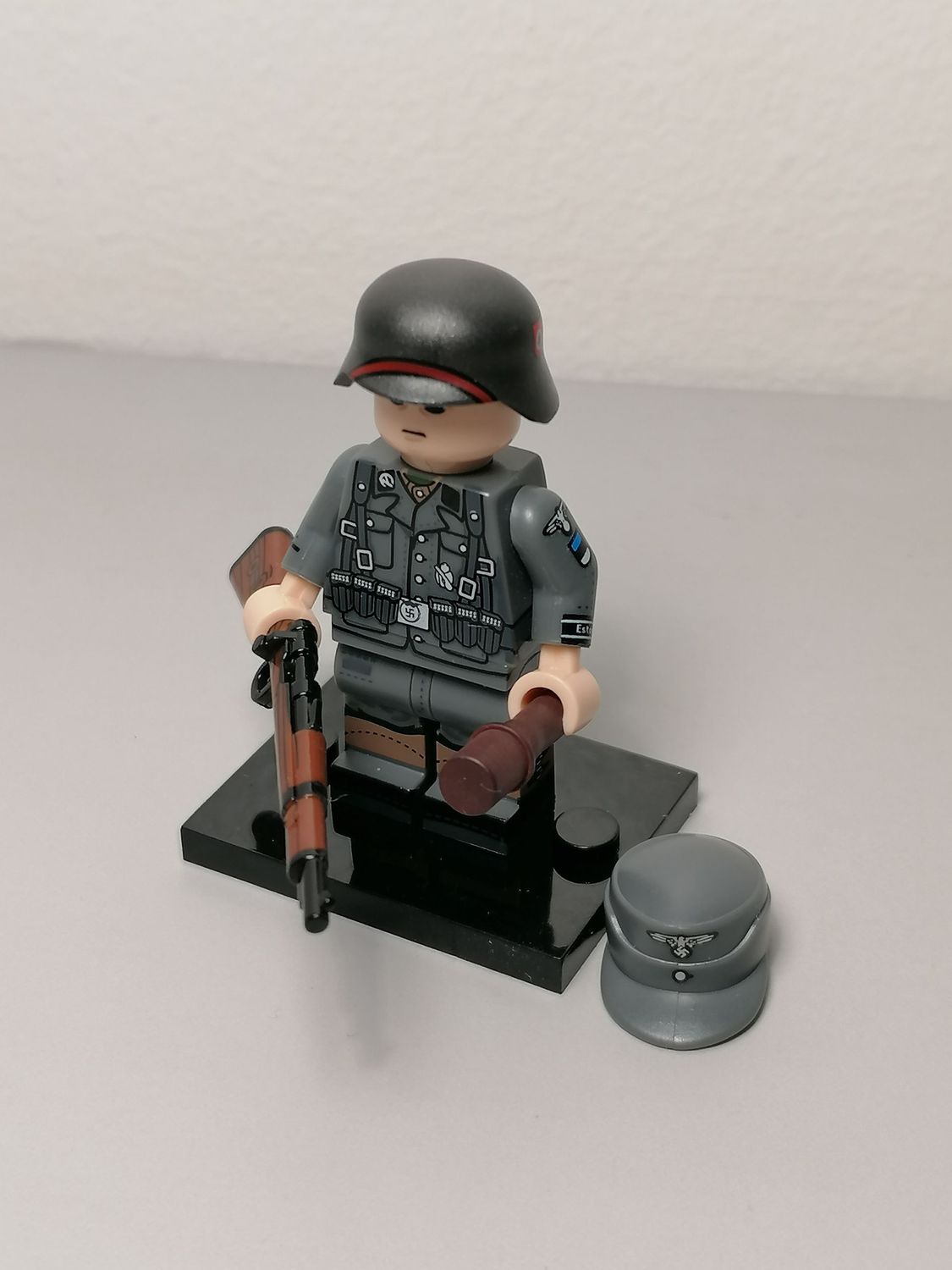 WW2 Estonian legion soldier minifigure