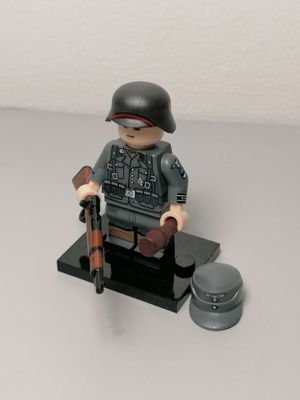 WW2 Estonian legion soldier minifigure