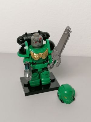 Warhammer Space Marines minifigure deluxe version