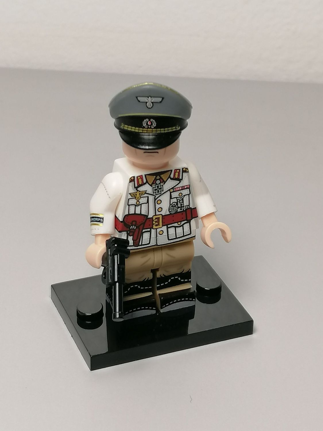 WW2 German Afrika Korps Rommel minifigure