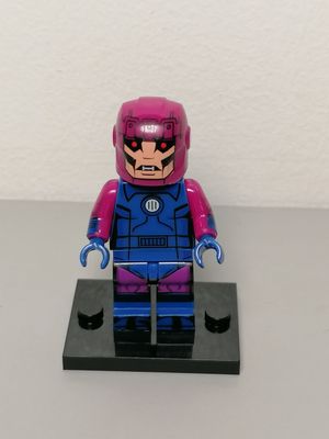 Sentinel minifigure From Marvel Comics