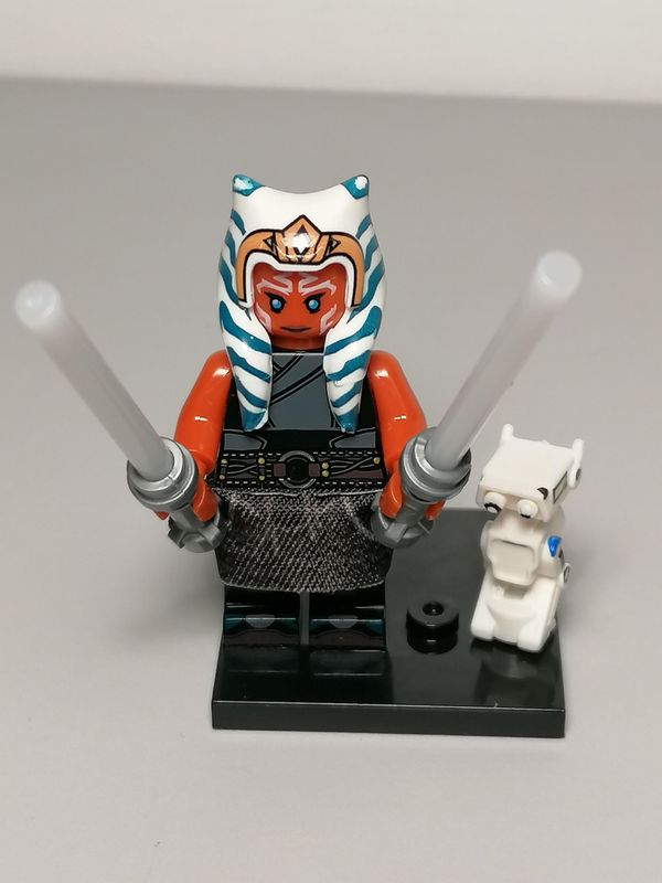 Star Wars Ahsoka Tano minifigure Jedi