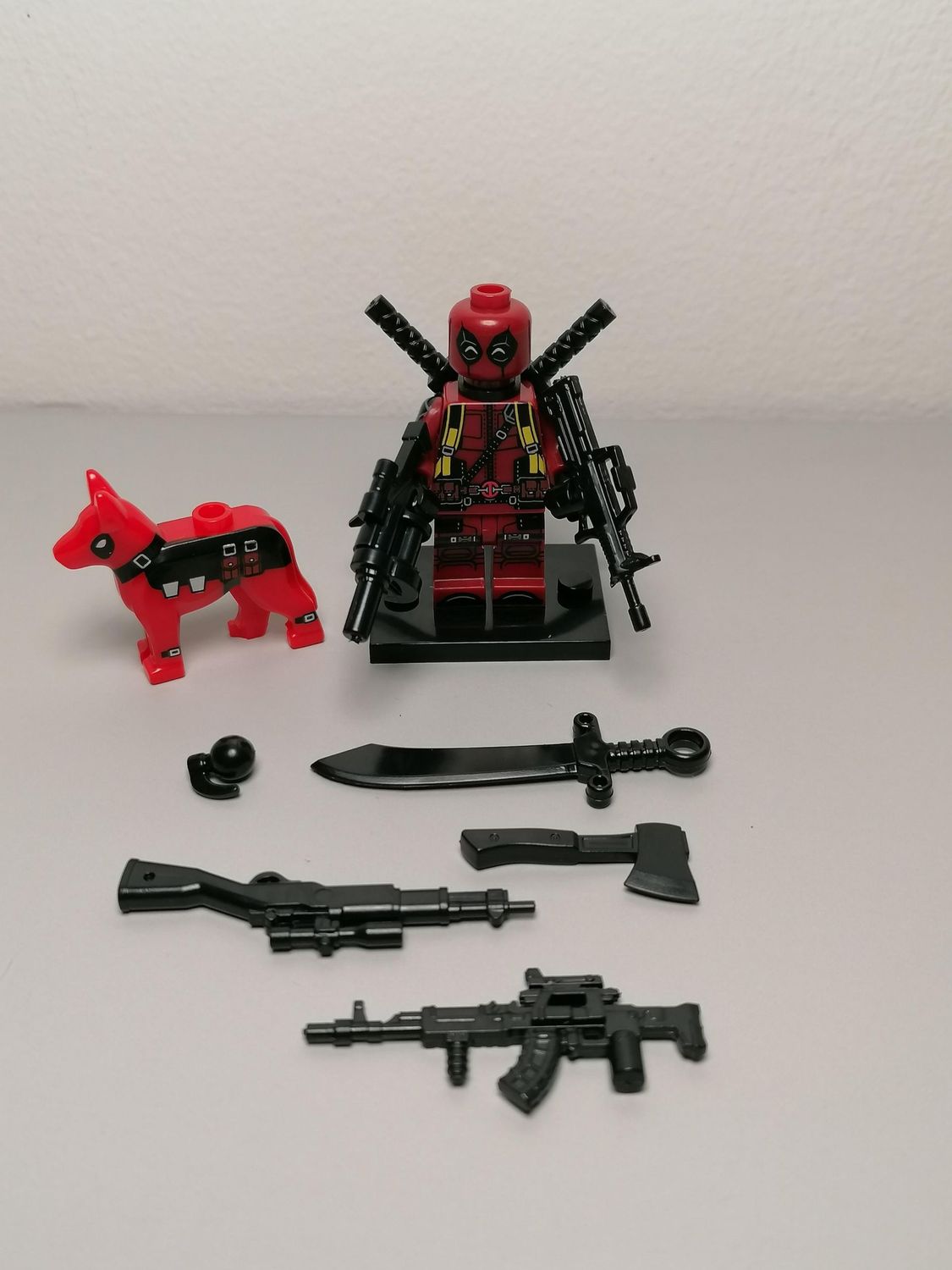 Deadpool minifigure from Marvel Comics