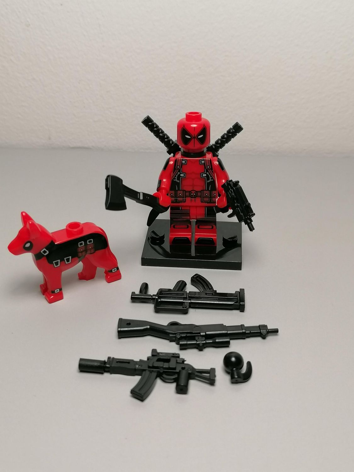 Deadpool minifigure from Marvel Comics